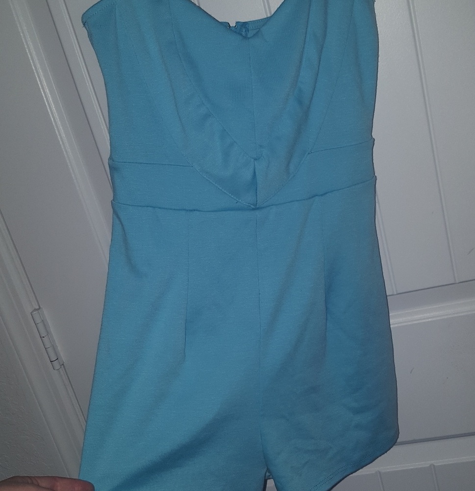 Romper - Picture 2 of 3